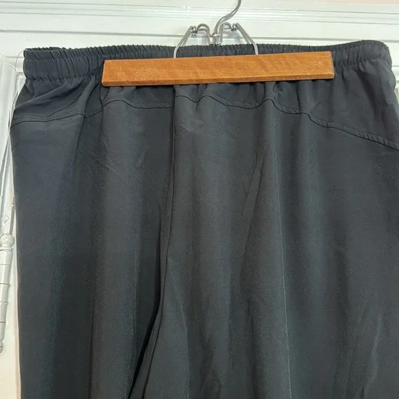 NWT Gilly Hicks Black Pants - Picture 4 of 6